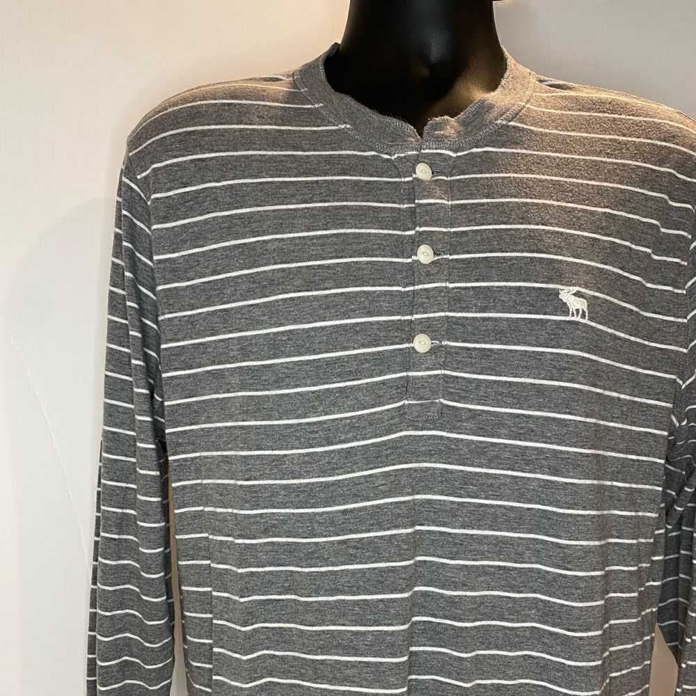 Men’s Abercrombie & Fitch Long Sleeve Tee-Shirt Size M